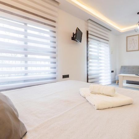 Apartamento Para Dos Al Lado De La Alhambra, En Pleno Centro Гранада Екстериор снимка